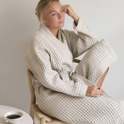 Nyd en dejlig spa-dag med BIG WAFFLE badekåben - Stone M/L