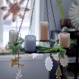 Smuk hængende adventsstage fra Bloomingville, Jutta (Diameter 40 cm)