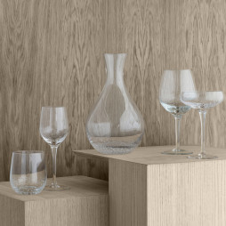 Her ses den smukke Bubble-serie i sin helhed fra Broste Copenhagen. Drikkeglas (35 cl)