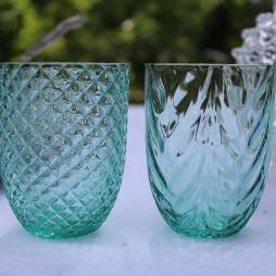 mundblæste glas fra Anna Von Lipa i beryl