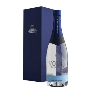 Vodka i trægavekasse fra Bornholm Spirits