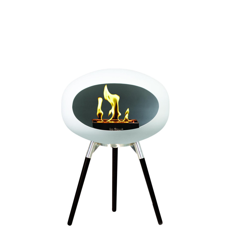 Ground Low biopejs i hvid med sorte ben (L: 45 cm) fra Le Feu