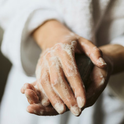 Skøn håndsæbe af 100% naturlige ingredienser fra UASHMAMA