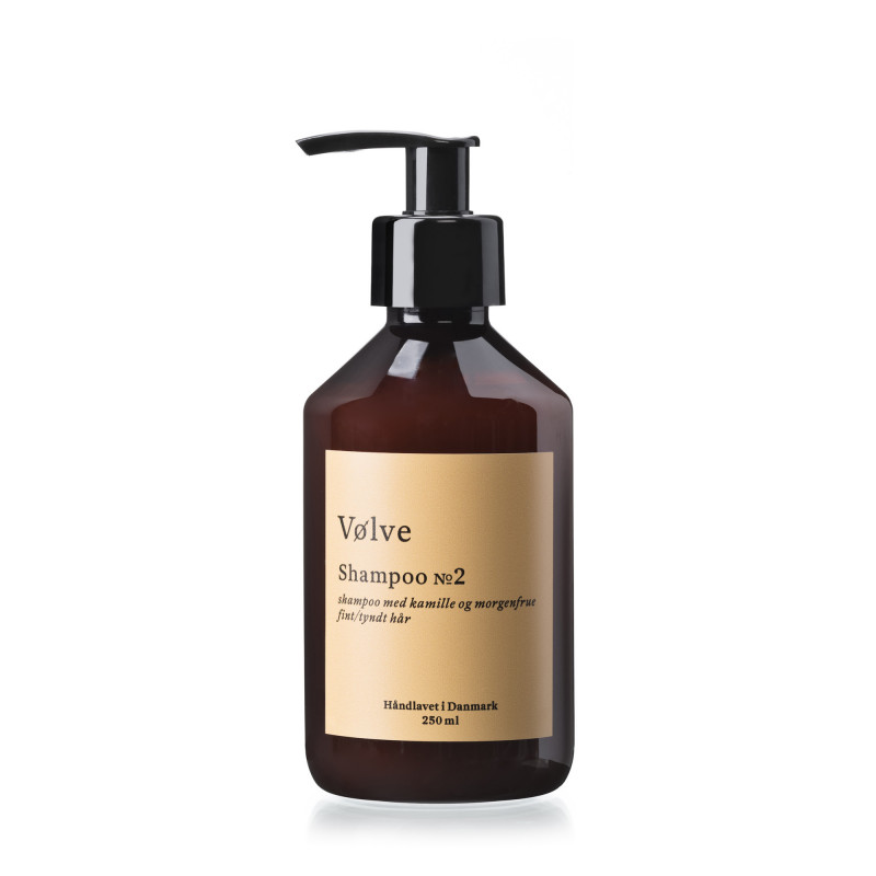 Shampoo No. 2 med kamille og morgenfrue, fra Vølve. Økologisk og vegansk.