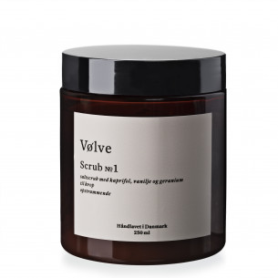 Scrub No. 1 fra Vølve. Med opstrammende effekt. Håndlavet i Danmark af økologiske ingredienser.