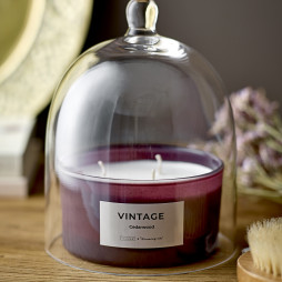 Smukt duftlys fra Illume x Bloomingville. VINTAGE cedarwood