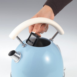 Aftageligt kalkfilter på Ariete kettle, vintage. I blå.