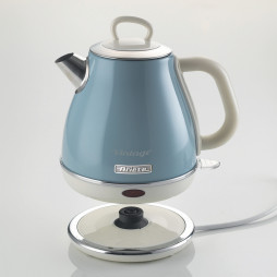 Ariete Vintage elkedel 1 L i blå tages nemt op ad oplader-holderen