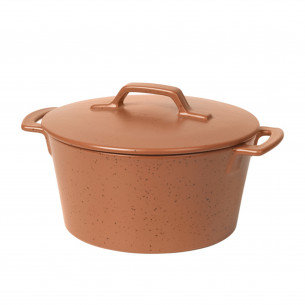 Broste Copenhagen 'Hasle' ovnfast fad med låg i stentøj. W 23,5 cm. Etruscan Red Granite
