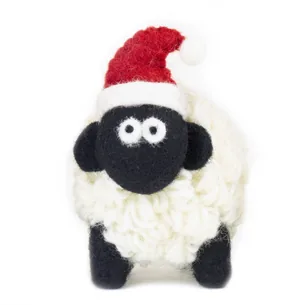 Strikket Får med Nissehue 100% Uld - Håndlavet Samleobjekt Erin Knitwear - 8 cm