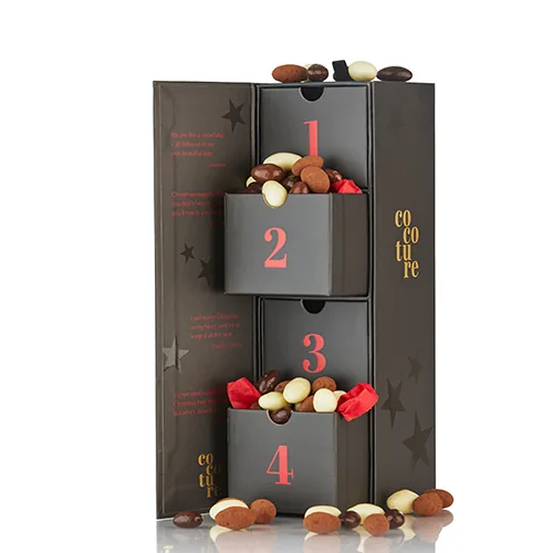 Adventskalender med chokolade og lakrids-mandler