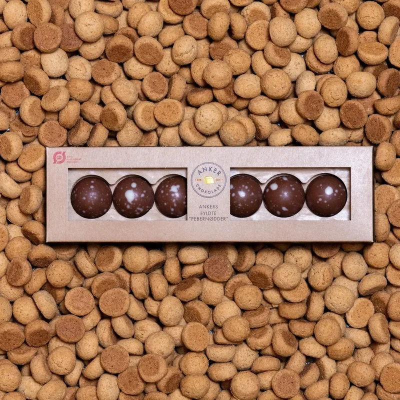 Fyldte pebernøddechokolader 6 stk. | Anker