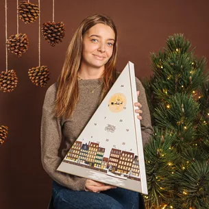 Julekalenderen til chokolade & marcipan-elskeren fra Cocoture i hvid æske - 270g - Chokolade Julekalender