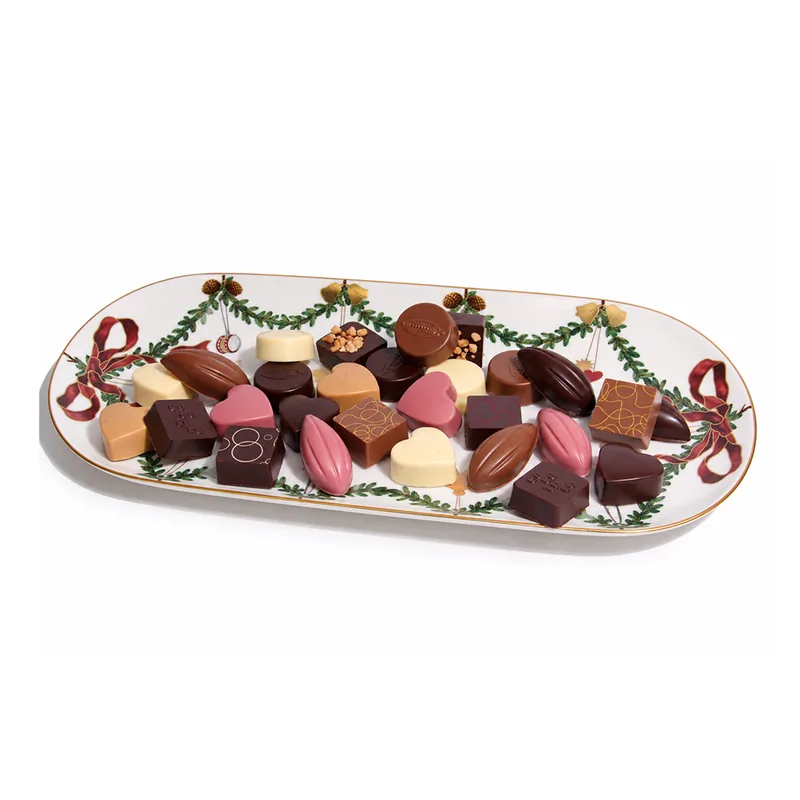 Stjerne-riflet Royal Copenhagen julefad + 1kg fyldt chokolade | Tilbud