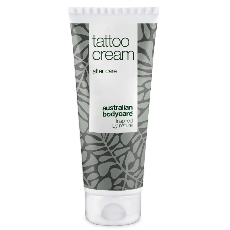 Tattoo Creme  -  Fugter, beroliger og bevarer farven â Tattoo Creme med Panthenol og Ricinusolie fugter, beskytter og plejer både nye og gamle tatoveringer. Holder farverne friske. - 1 stk.