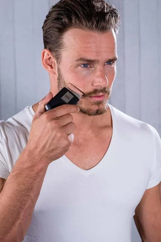 Folieringsbarbermaskine Wahl 3615-1016 med trimmer - sort/sølv