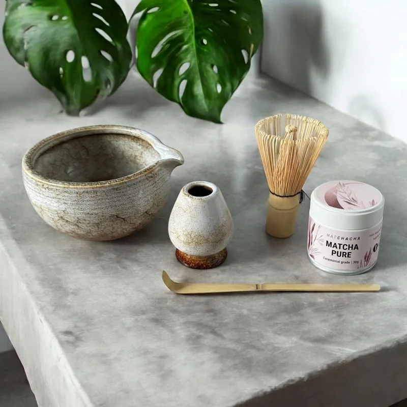 Matcha sæt inkl. rustik skål med hældetud (30g Matcha og al tilbehør)
