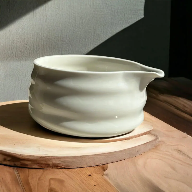 Matcha keramikskål med hældetud (Matcha chawan)