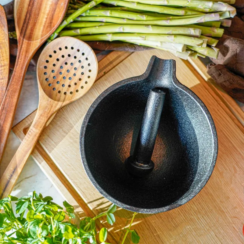 Qookware.dk - Pestle & Mortar i støbejern