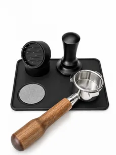 Barista sæt med bundløst portafilter  Sage 54 mm  Valnød