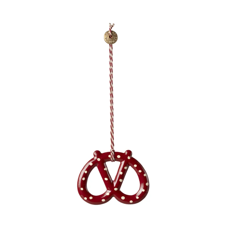 Kringle rød m/ hvide prikker metalornament - Maileg